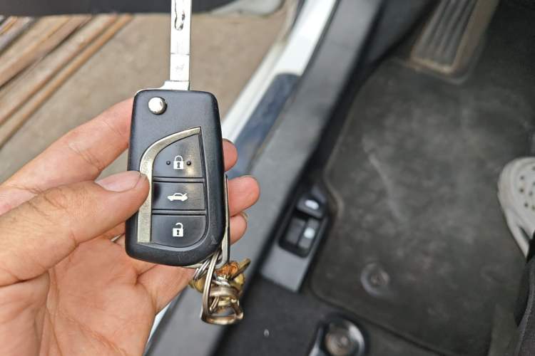 Used Toyota Corolla 2017 Revised Version 1.2T S-CVT GL-i Leather Edition
