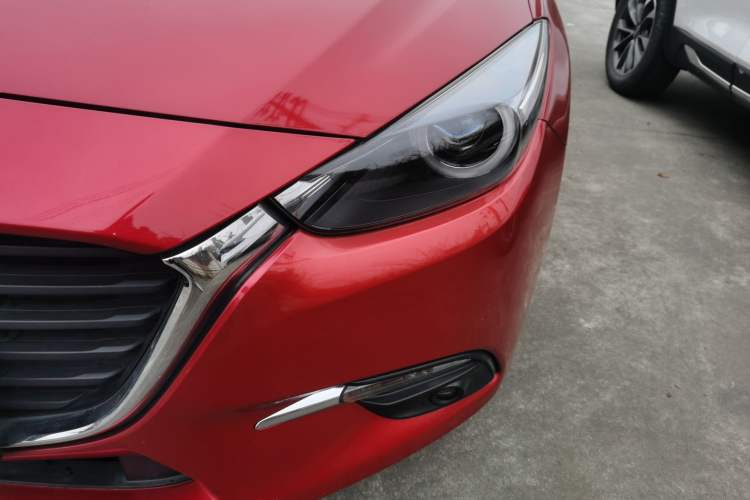 Used Mazda Mazda 3 Axela 2017 Sedan 1.5L Automatic Luxury Model Emission Standard China V
