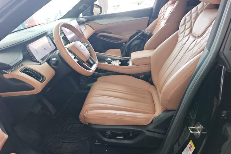 Used BYD Song L EV 2025 Intelligent Driving Version 662 km LiDAR Excellence Edition
