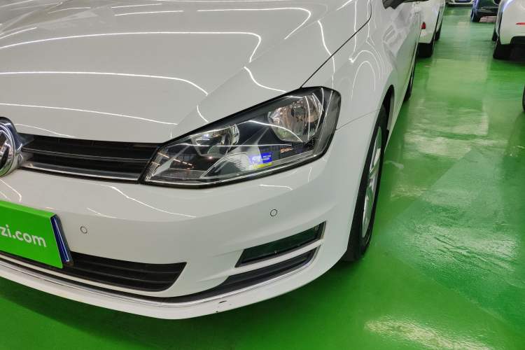 Used Volkswagen Golf 2017 230TSI Automatic Comfort Edition – Celebrating Milestone of One Million Units
