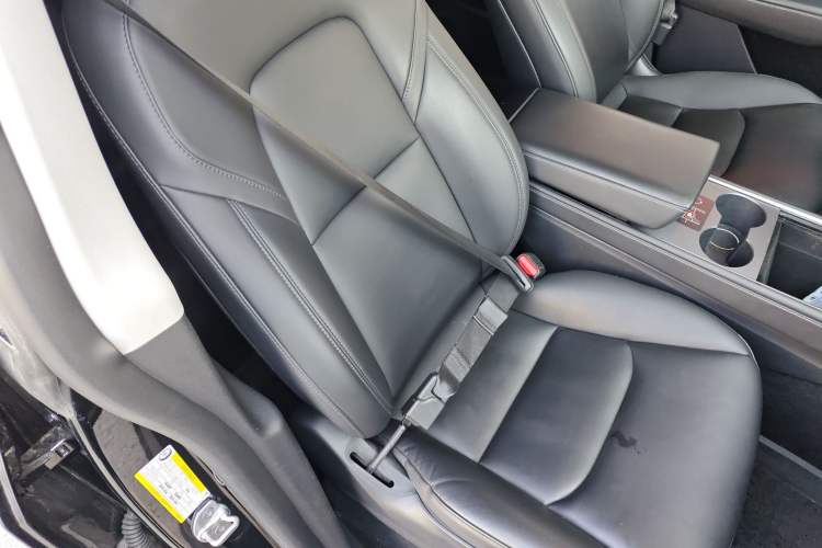 Used Tesla Model Y 2021 Long-Range All-Wheel-Drive Version