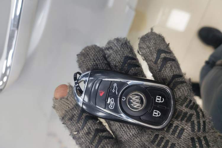 Used Buick GL8 2018 ES 28T Luxury Model China VI Standard
