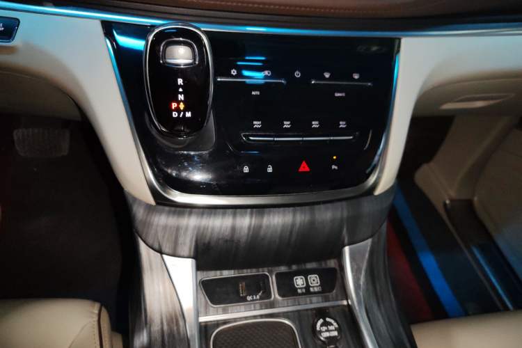 Used Buick GL8 2021 Land Cruiser Executive Class 652T Luxury Model