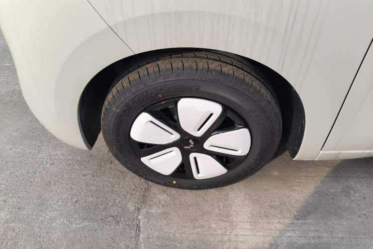 Used Wuling Hongguang MINIEV 2025 Four-Door Version Advanced Edition
