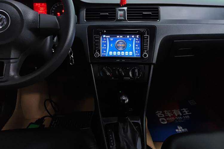 Used Volkswagen Santana 2015 1.6L Automatic Fashion Edition
