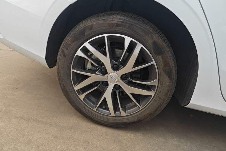 Used Geely Auto Emgrand 2025 4th Generation 1.5L CVT Longteng Edition
