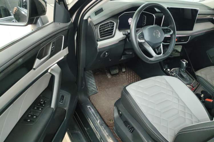 Used Volkswagen Tayron 2023 330TSI Two-Wheel-Drive Luxury Plus Advanced Version
