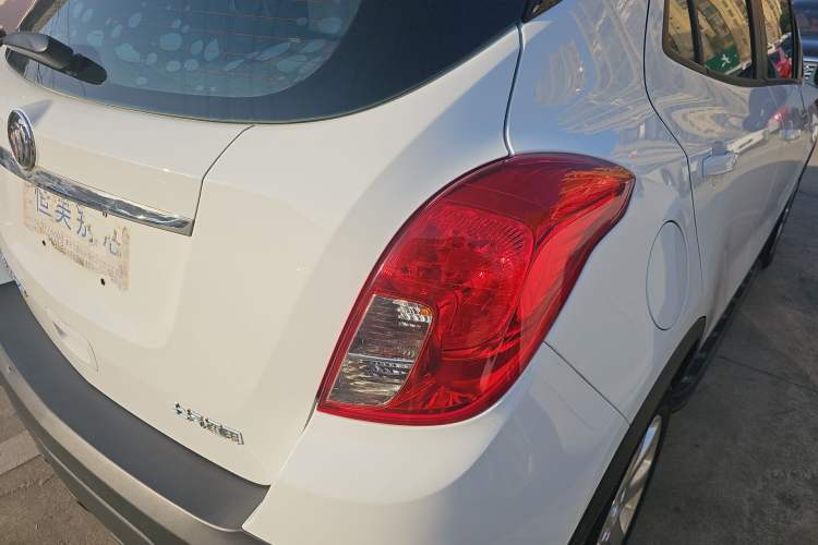 Used Buick Encore 2015 1.4T Automatic Two-Wheel Drive Urban Elite Version
