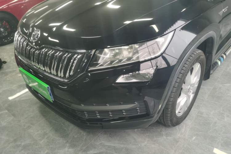 Used Skoda Kodiaq 2018 TSI330 5-Seater Two-Wheel-Drive Luxury Edition
