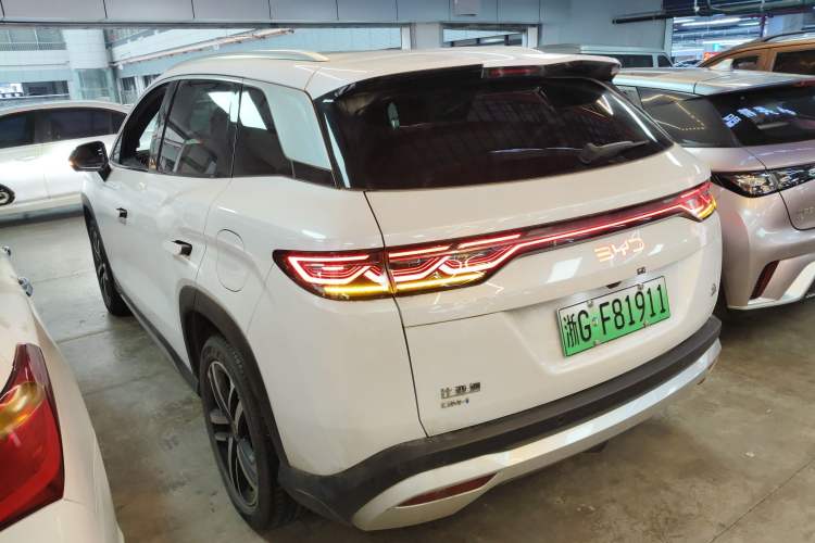 Used BYD Song L DM-i 2024 112 km Beyond Edition