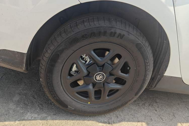 Used BYD Qin PLUS 2025 DM-i Smart Drive 55KM Leading Model
