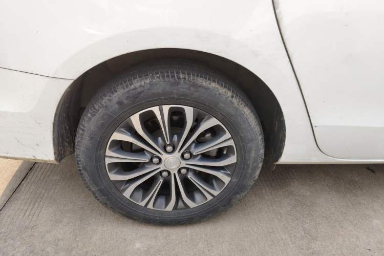 Used Buick GL8 2022 Land Cruiser Executive Class 652T Comfort Model
