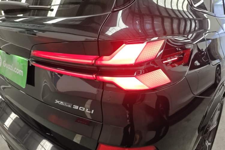 Used BMW X5 2023 xDrive 30Li Luxury M Sport Night Edition Package
