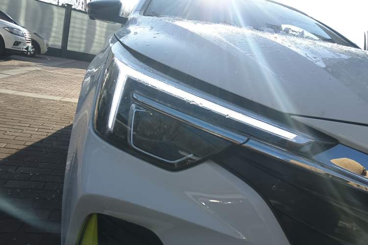 Used Roewe i6 MAX 2020 300TGI Automatic "Swell Cool Smart Drive" Edition
