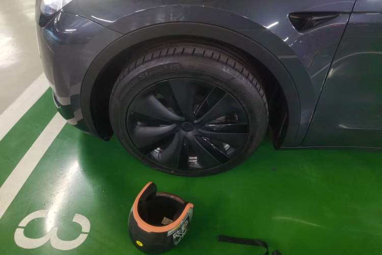 Used Tesla Model Y 2022 Long-Range All-Wheel-Drive Version
