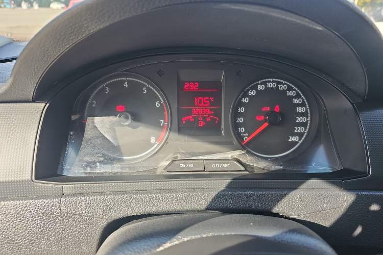 Used Volkswagen Santana 2016 1.4L Manual Fashion Edition
