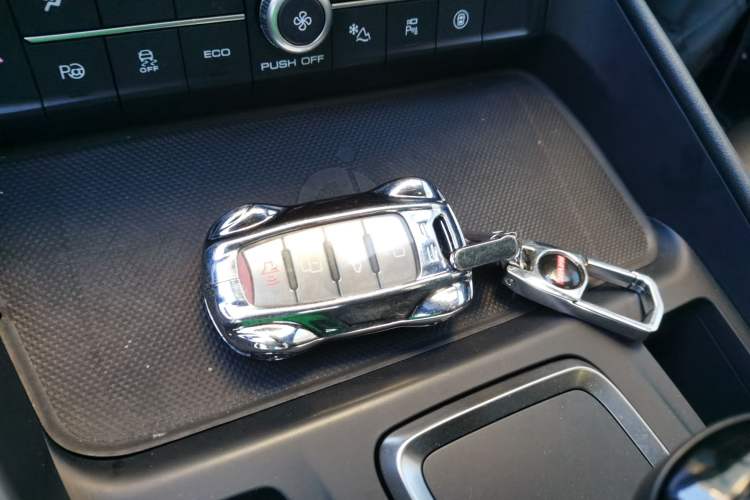 Used Haval F7 2020 2.0T All-Wheel Drive iJoy
