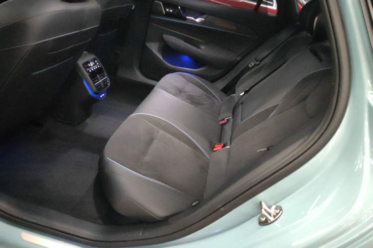 Used Volkswagen Passat 2025 Pro 380TSI Starry Dragon Luxury Edition
