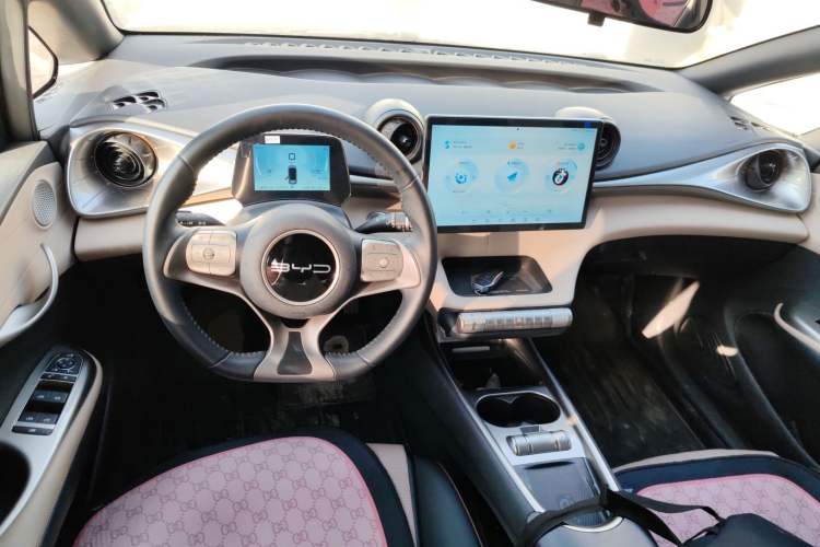 Used BYD Dolphin 2023 420 km Fashion Edition
