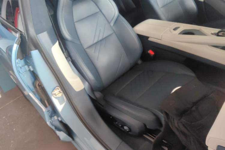 Used Zeekr 001 2025 YOU Edition 100 kWh All-Wheel Drive
