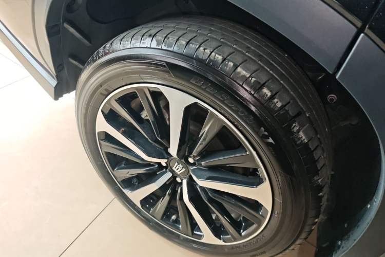 Used Toyota Crown Land Cruiser 2022 2.0T Four-Wheel Drive Prestige Edition
