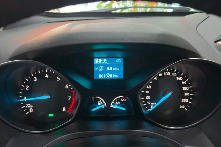 Used Ford Kuga 2019 EcoBoost 180 Two-Wheel-Drive Platinum Edition China VI Standard
