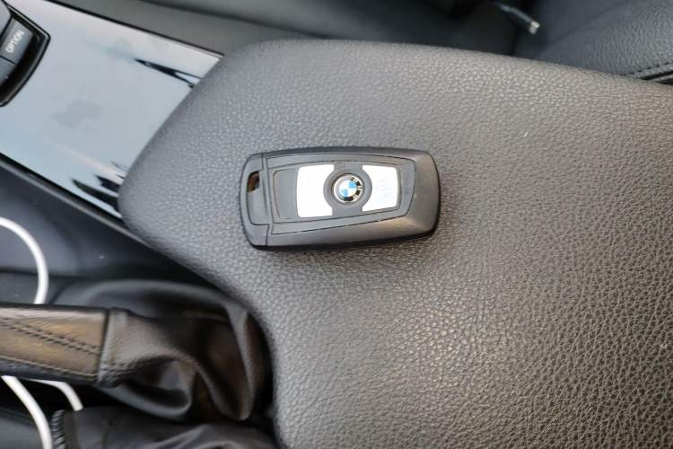 TDK.VehicleDetails.img