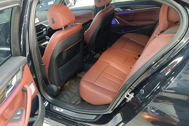 Used BMW 5 Series 2022 Second Facelift 530Li Leading Edition M Sport Package
