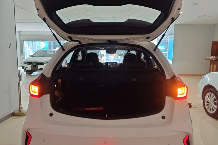 Used Geely Auto Vision X3 2021 PRO 1.5L CVT Deluxe Model
