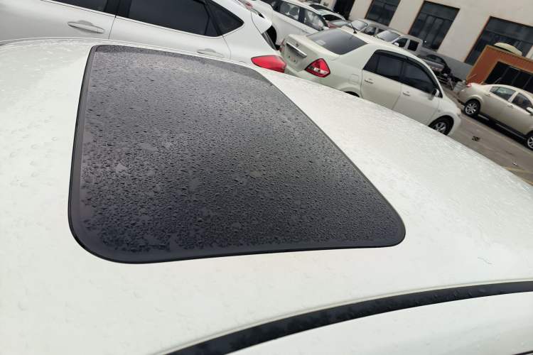 Used Dongfeng Aeolus A60 2016 1.6L DCT Luxury Version