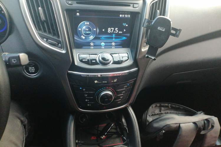 Used Changan CS75 2016 1.5T Manual FENGSHANG Model