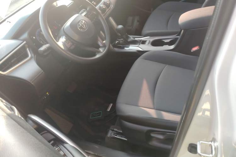 Used Toyota Corolla Cross 2024 2.0L Pioneer Edition
