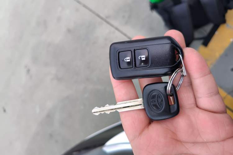 Used Toyota YARiS L Zhi Xian 2016 Revised 1.5E CVT Charming Edition