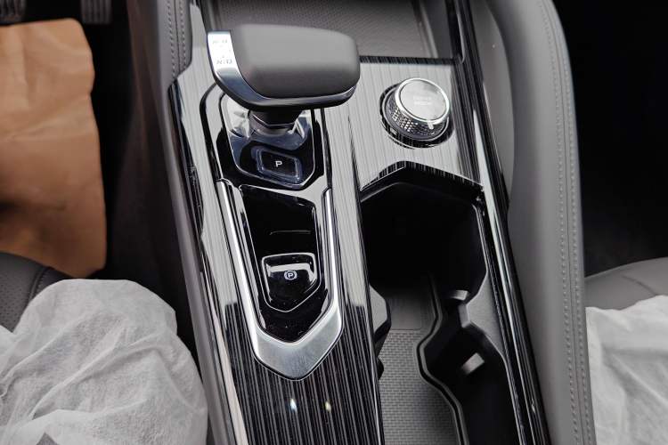 Used Geely Auto Monjaro L 2024 2.0TD DCT EVO Two-Wheel Drive Long-Range Version
