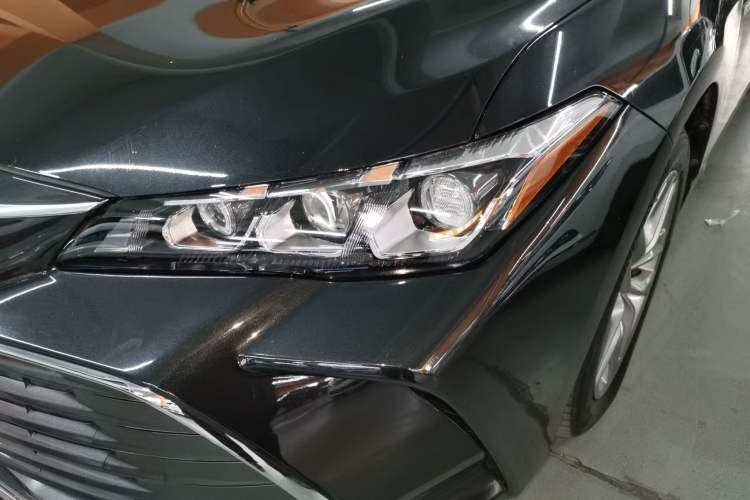 Used Toyota Avalon 2019 Dual-Engine 2.5L Luxury Edition China VI Standard
