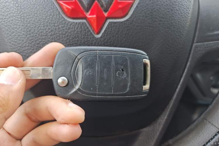 Used Wuling Hongguang 2021 1.5L S Base Version LAR
