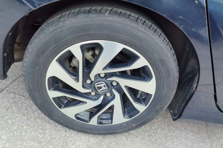 Used Honda Civic 2016 220TURBO CVT Luxury Edition
