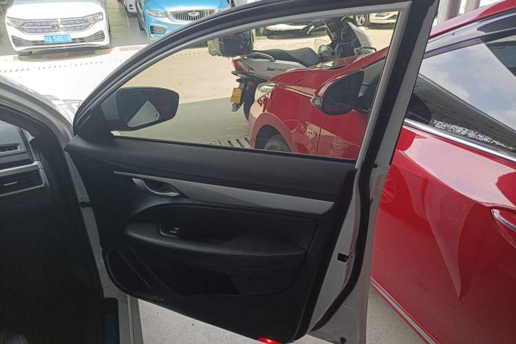 Used Geely Auto Emgrand 2018 1.5L CVT Upward Connect Edition
