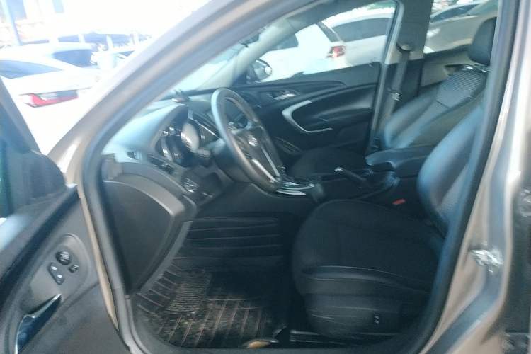 Used Buick Regal 2015 1.6T Leading Technology Model
