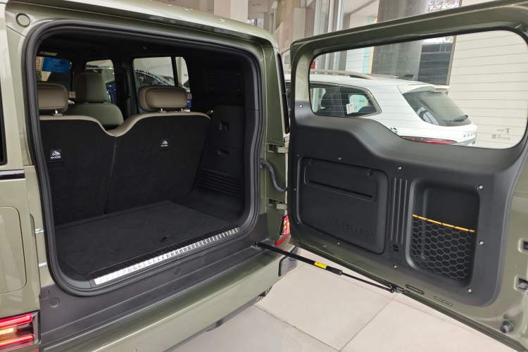 Used  V23 2025 501 Four-Wheel Drive Advanced Version
