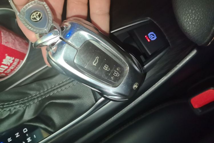 Used Toyota Camry 2021 2.0G Luxury Edition