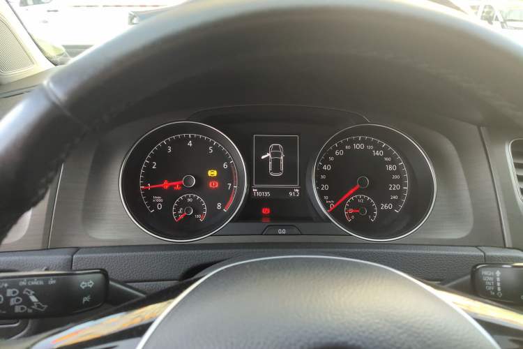 Used Volkswagen Golf 2015 1.6L Automatic Comfort Model
