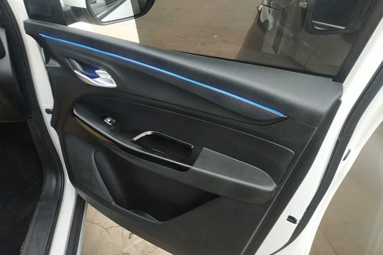 Used Baojun 730 2021 1.5T Manual Fashion Version 7 Seats
