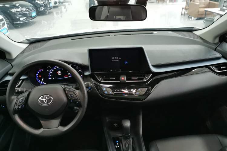 Used Toyota IZOA 2023 2.0L Enjoy Edition
