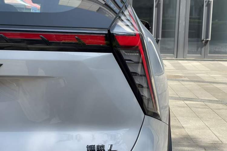 Used Geely Auto FX11 2024 1.5TD DCT Flagship Edition
