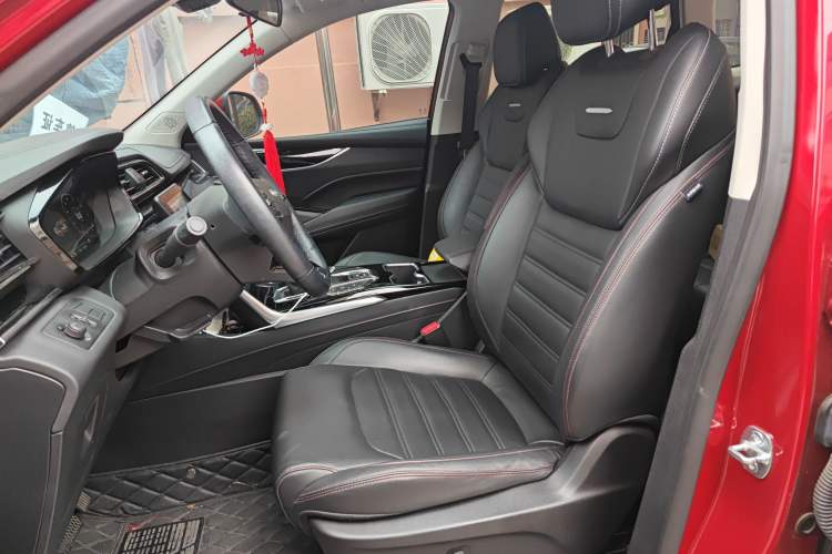 Used SAIC MAXUS D60 2019 1.5T Automatic Comfort Edition 5 Seats