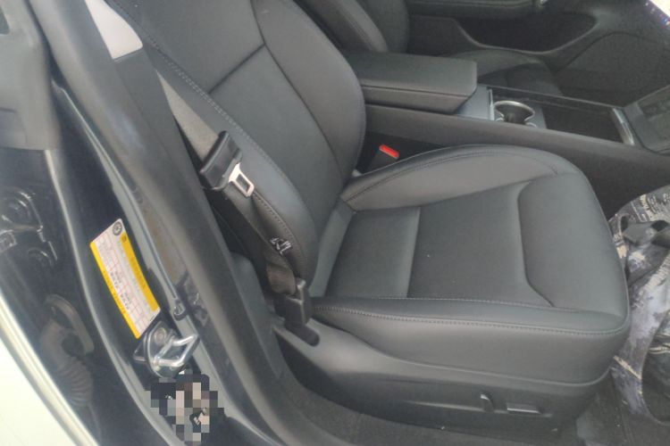 Used Tesla Model 3 2025 Rear-Wheel-Drive Version
