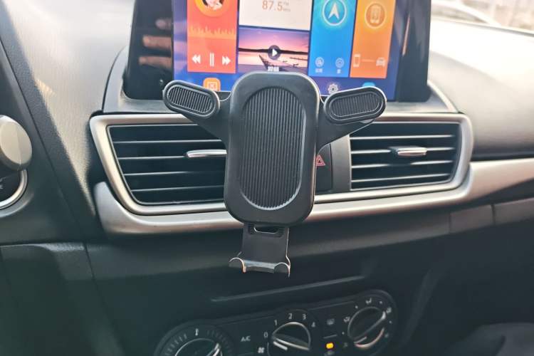 Used Mazda Mazda 3 Axela 2017 Sedan 1.5L Automatic Comfort Model Emission Standard China V