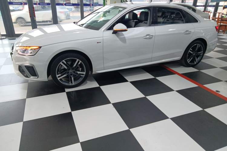 Used Audi A4L 2020 40 TFSI Luxury Dynamic Model
