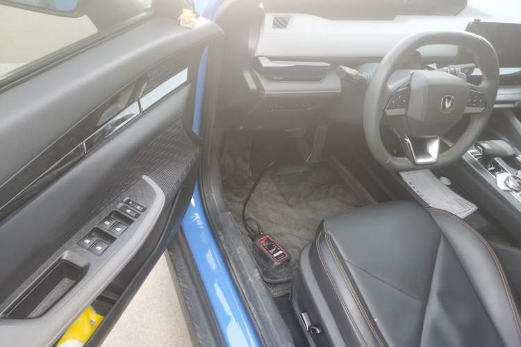 Used Changan UNI-V 2022 1.5T Prestige Version
